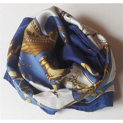 foulards hermes prix